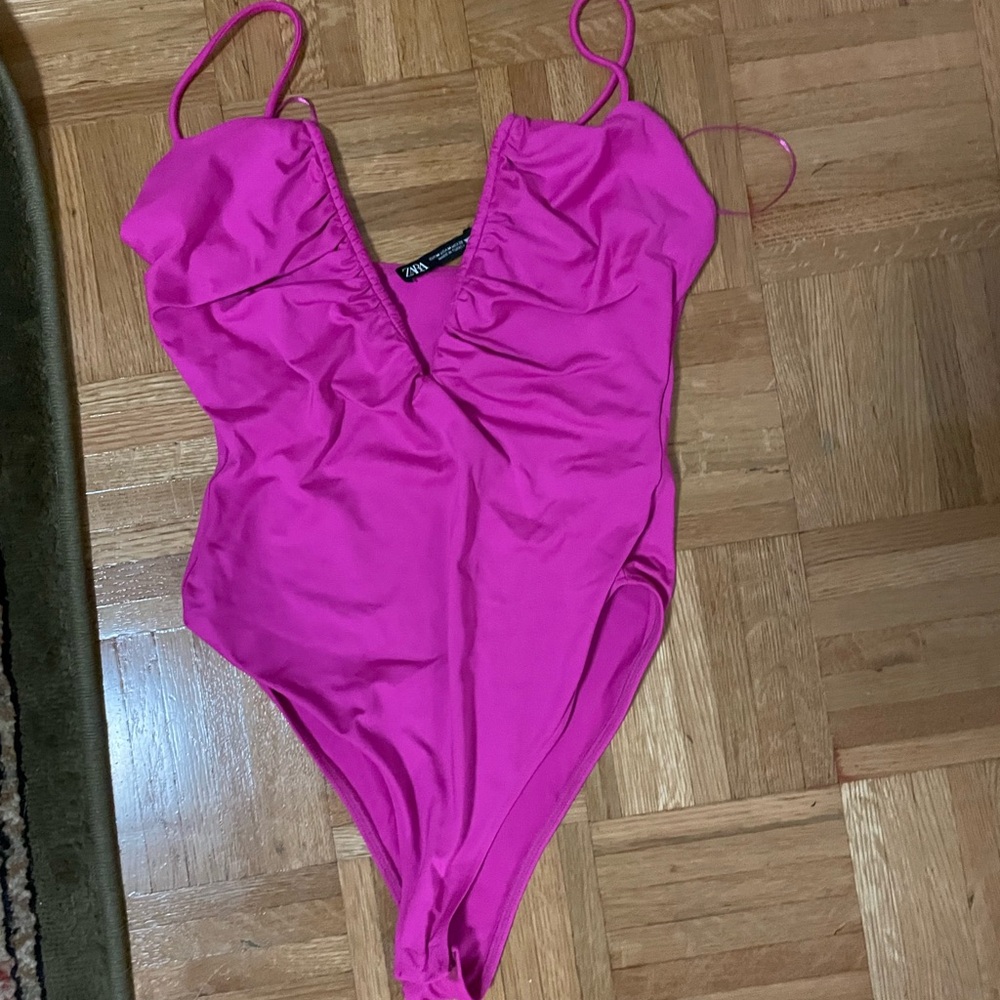 Zara pink body suit - low cut
